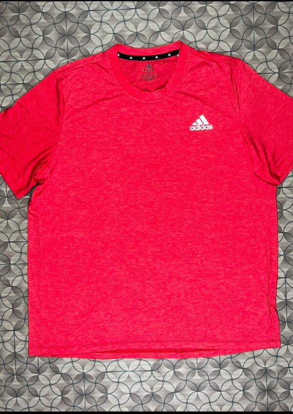 Adidas tee Talla XL